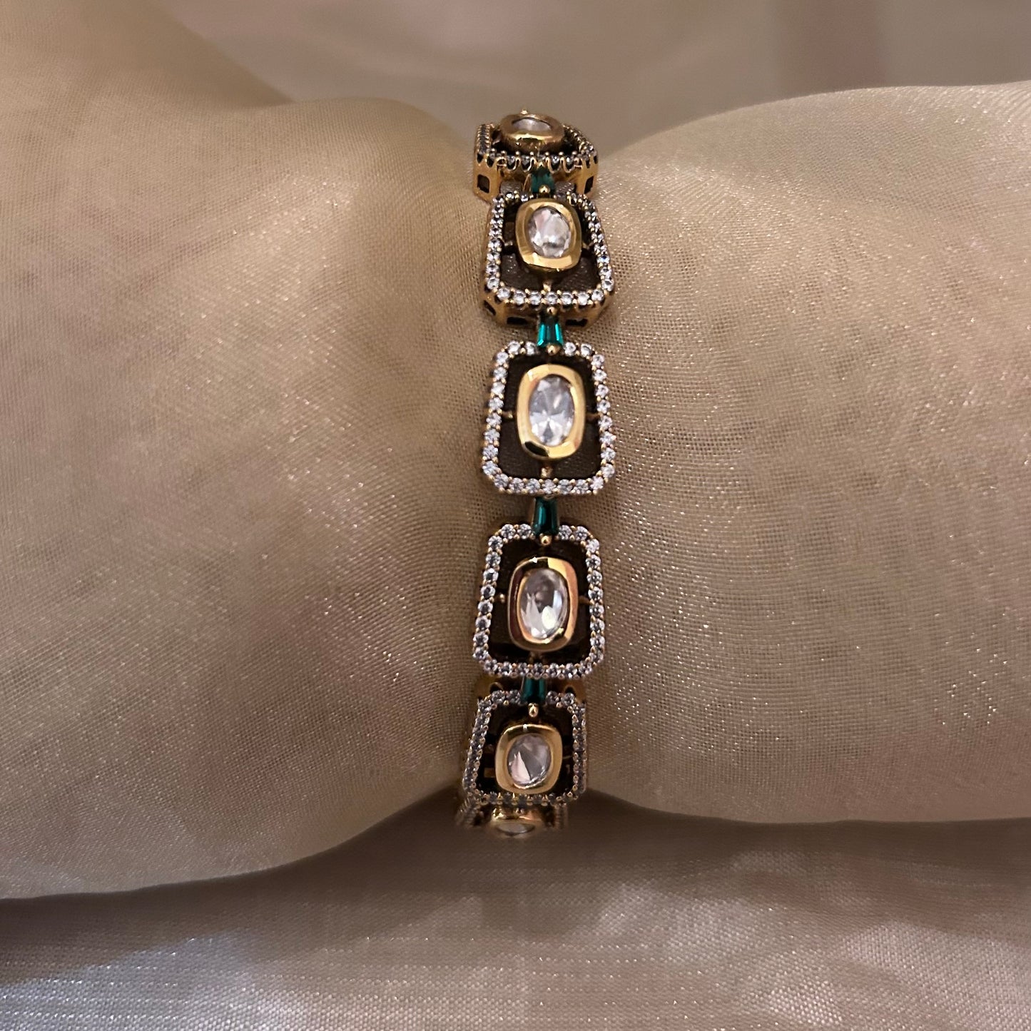 Imperial Charm Kada