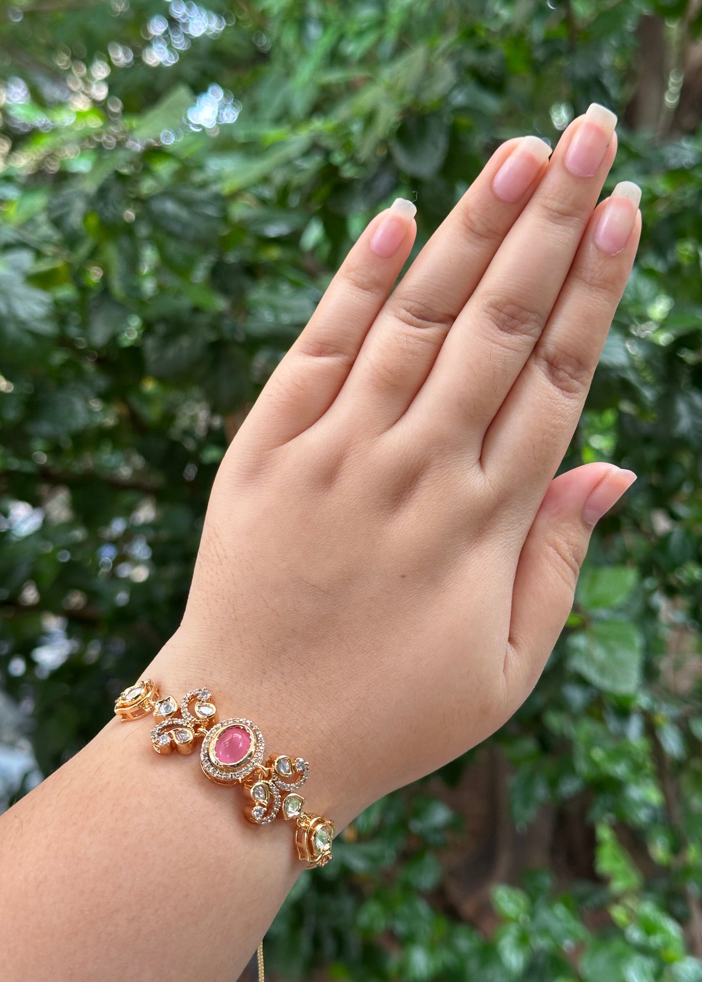Aarohi Gold Luxe Bracelet