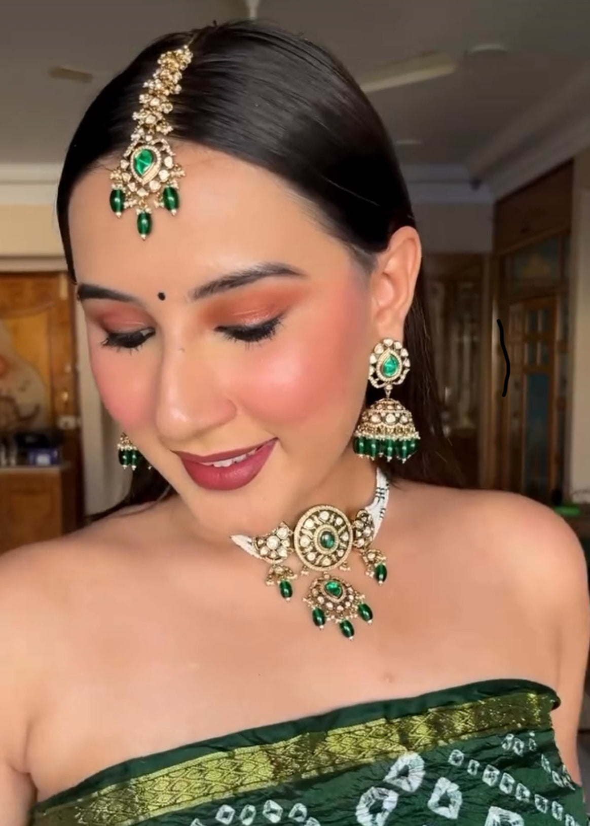 Aavya Pearl Choker Set