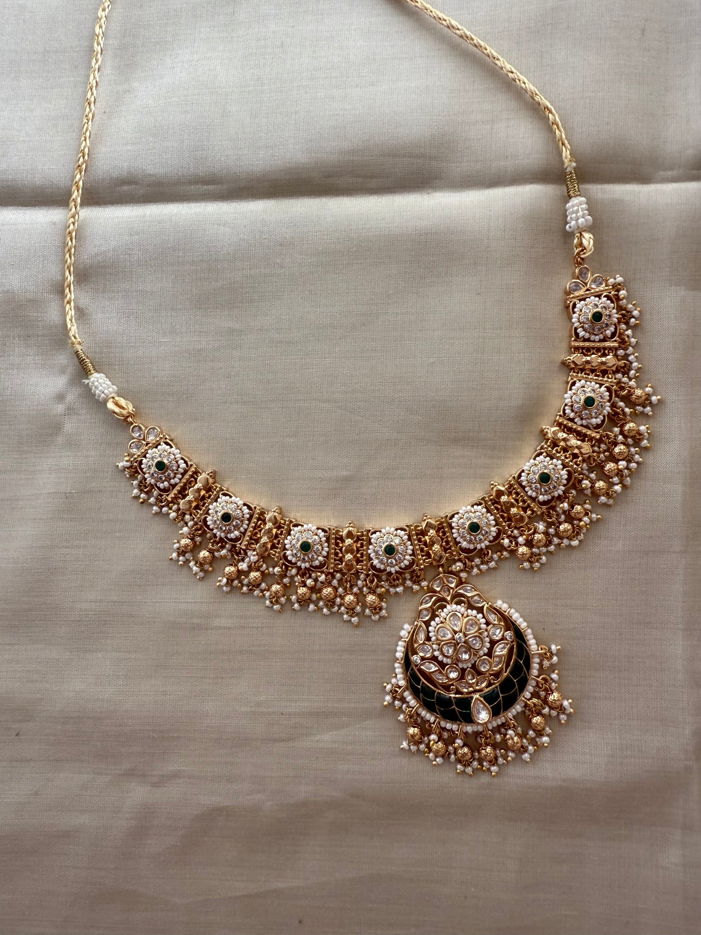Swarnrekha Necklace Set