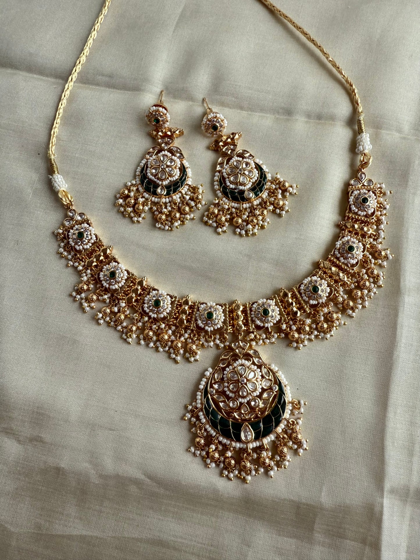 Swarnrekha Necklace Set