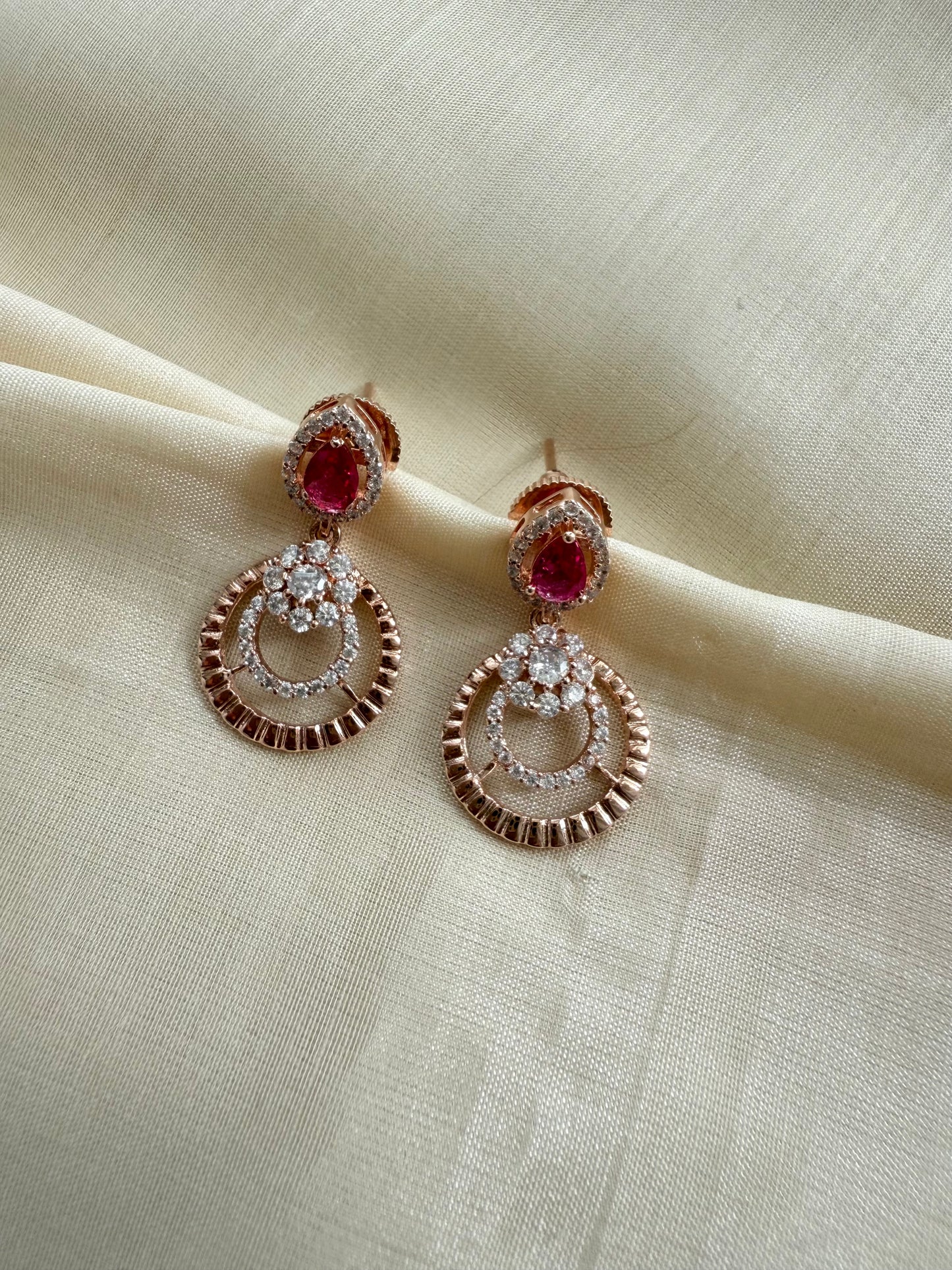 Kiyana Necklace Set