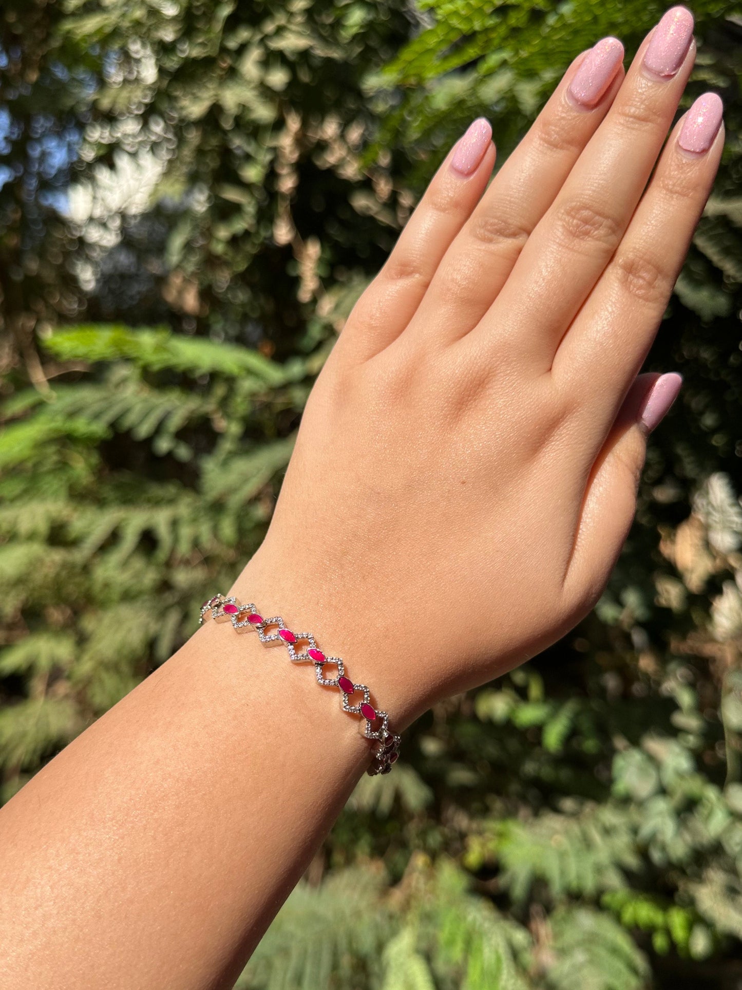 Silver Twinkle Tangle