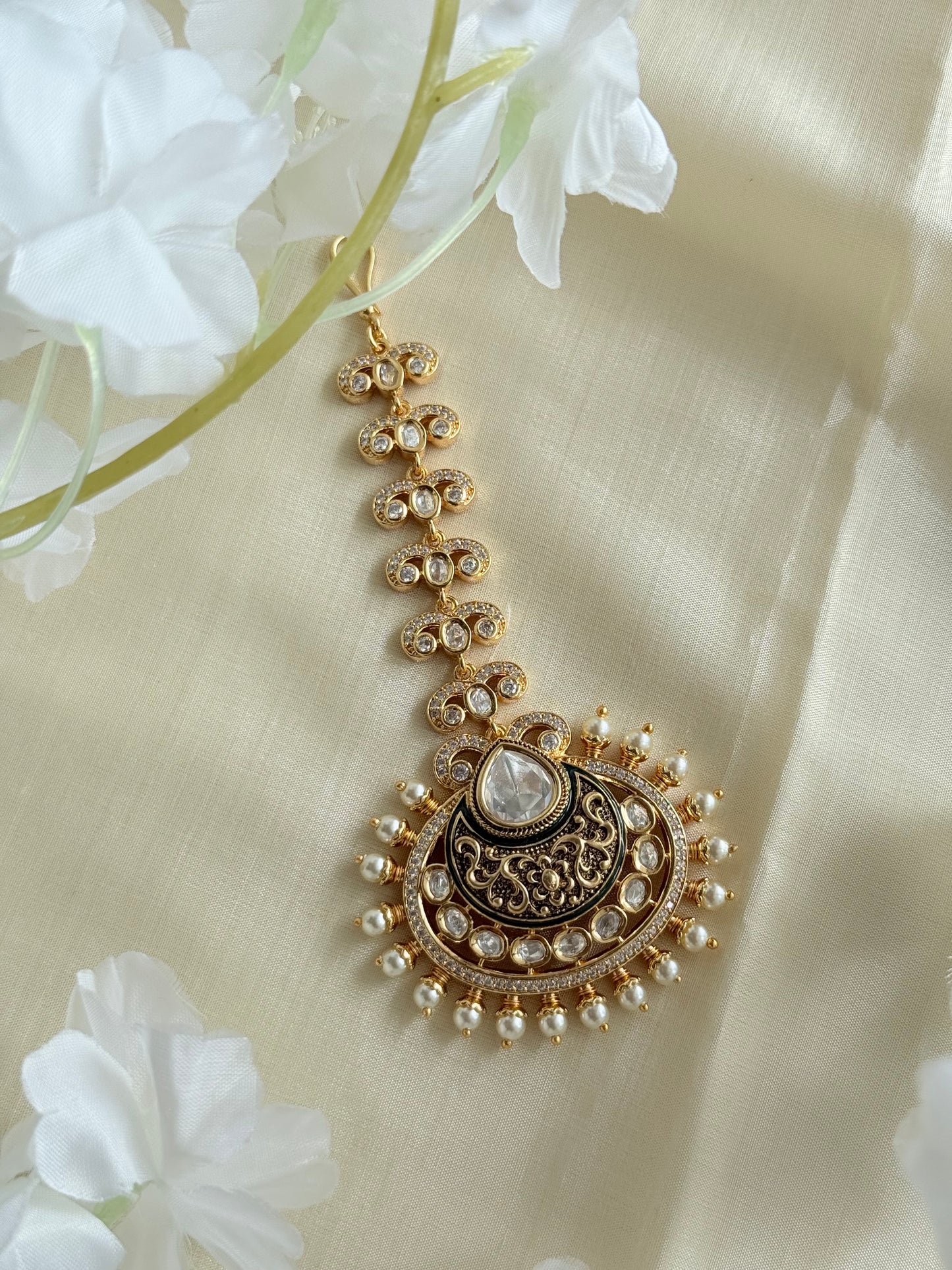 Amaira Antique Style Maangtika