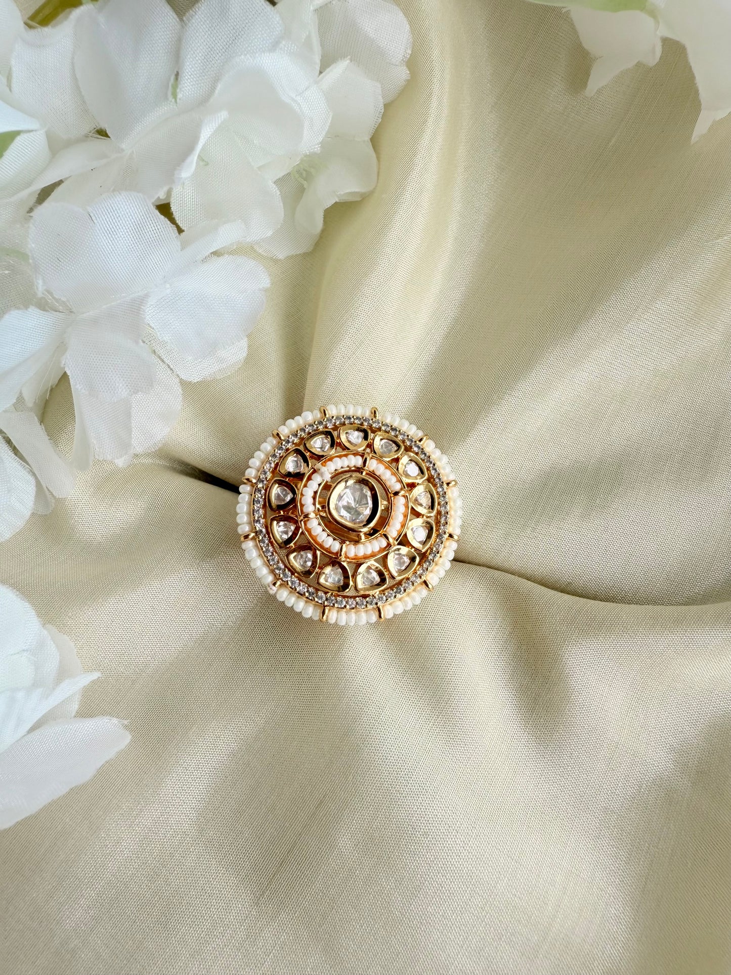 Avyra Gold Indian Ring