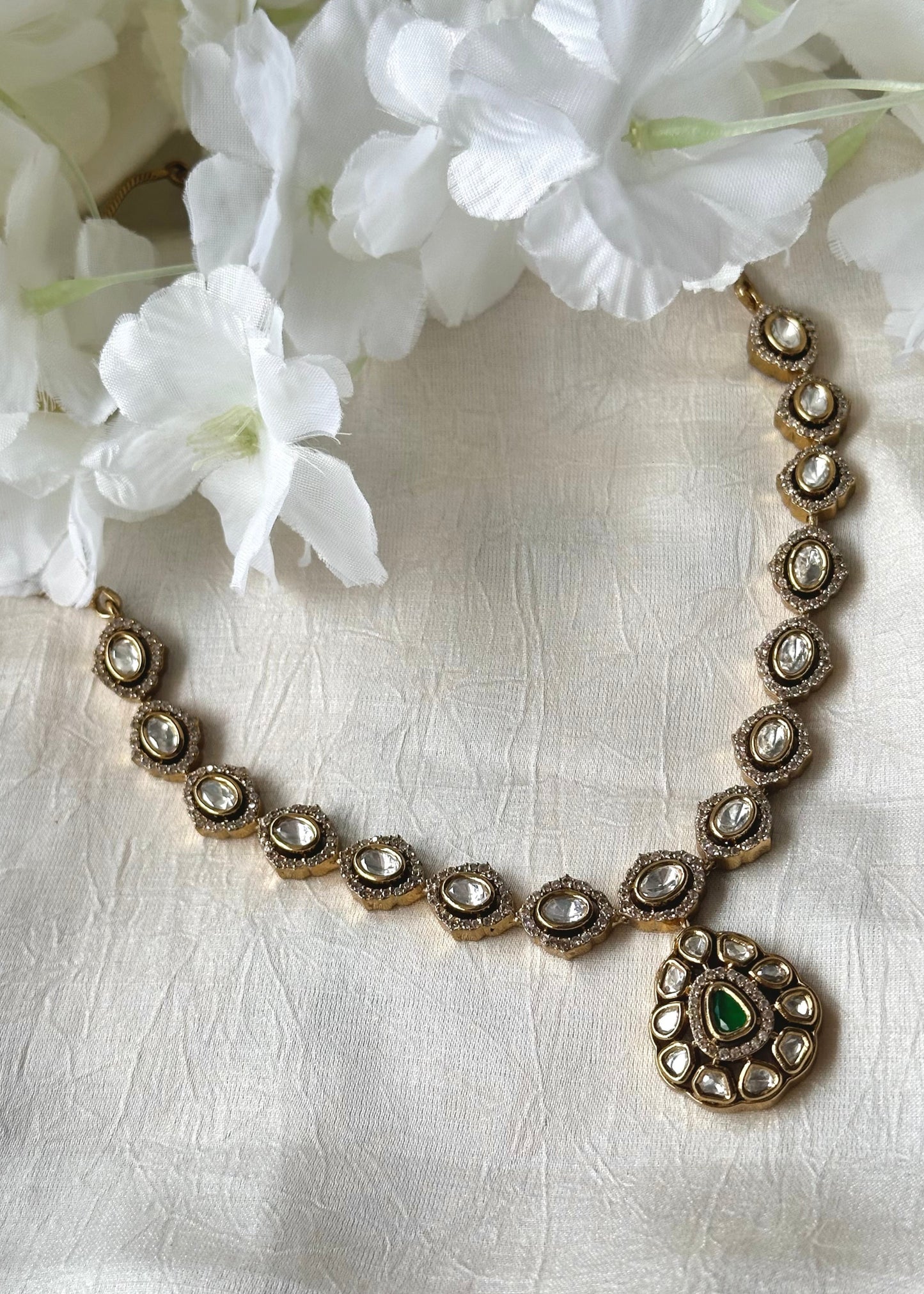 Saanjh Necklace Set