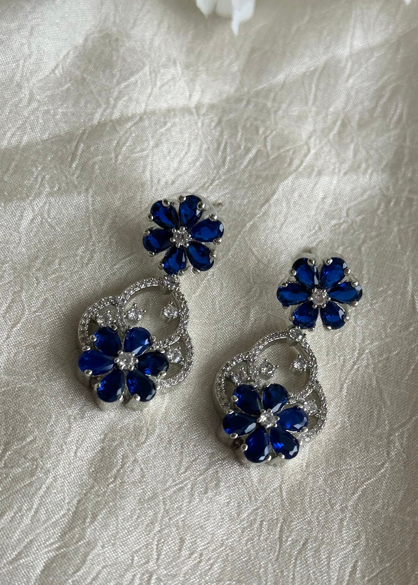 Roshka Silver Necklace set