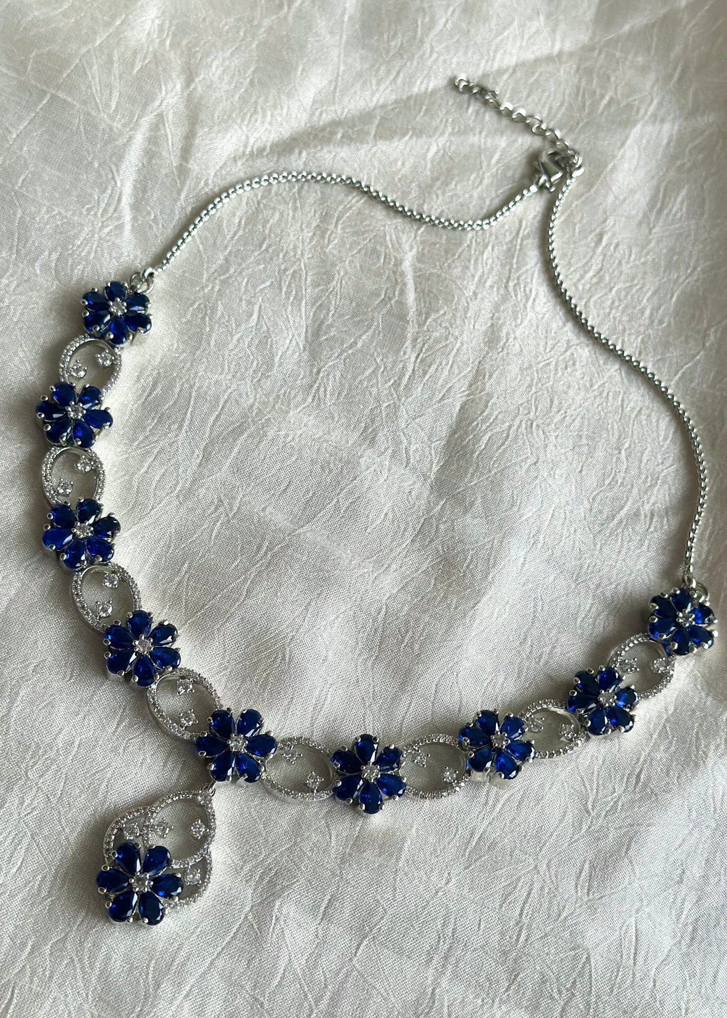 Roshka Silver Necklace set