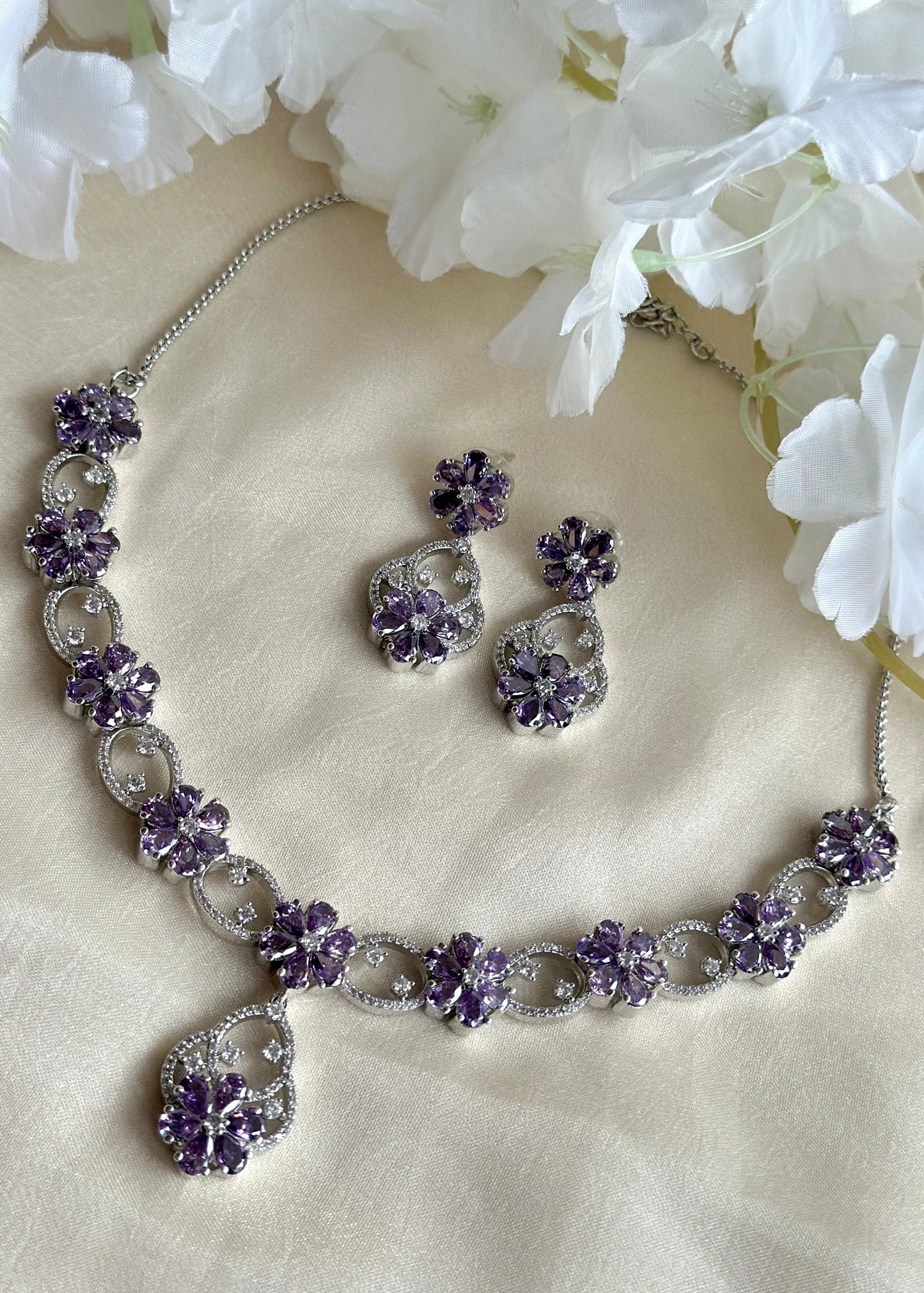 Roshka Silver Necklace set