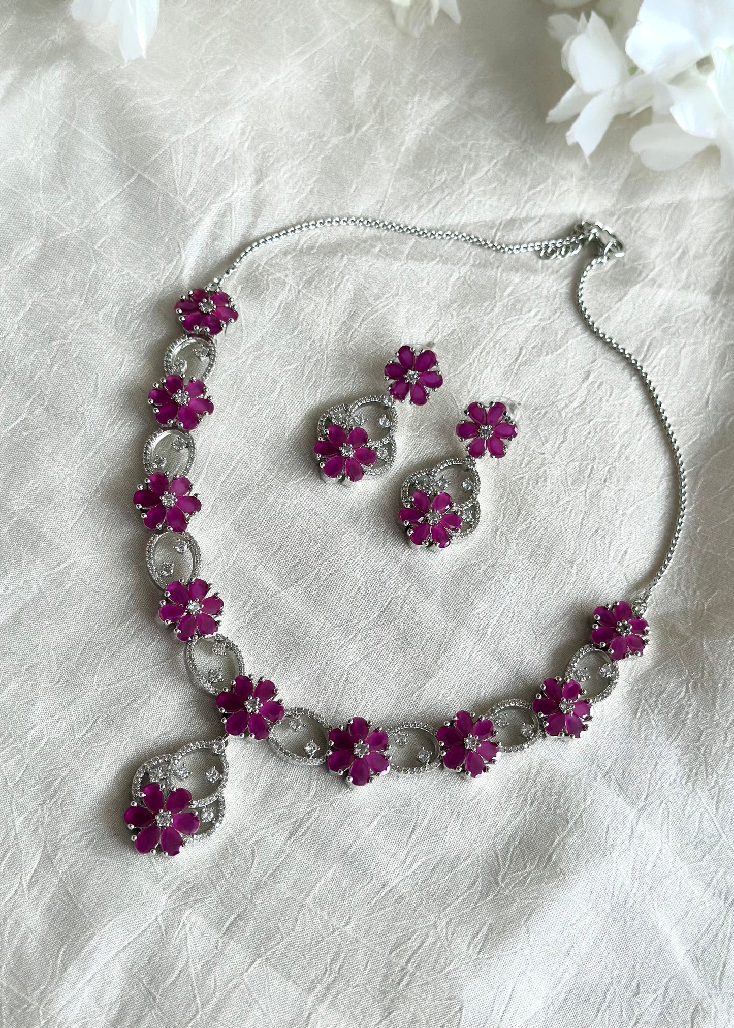 Roshka Silver Necklace set