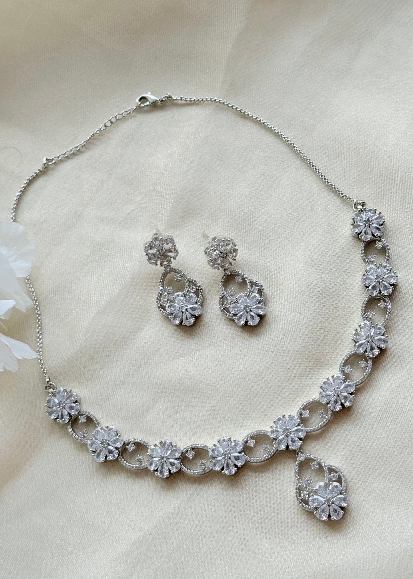 Roshka Silver Necklace set