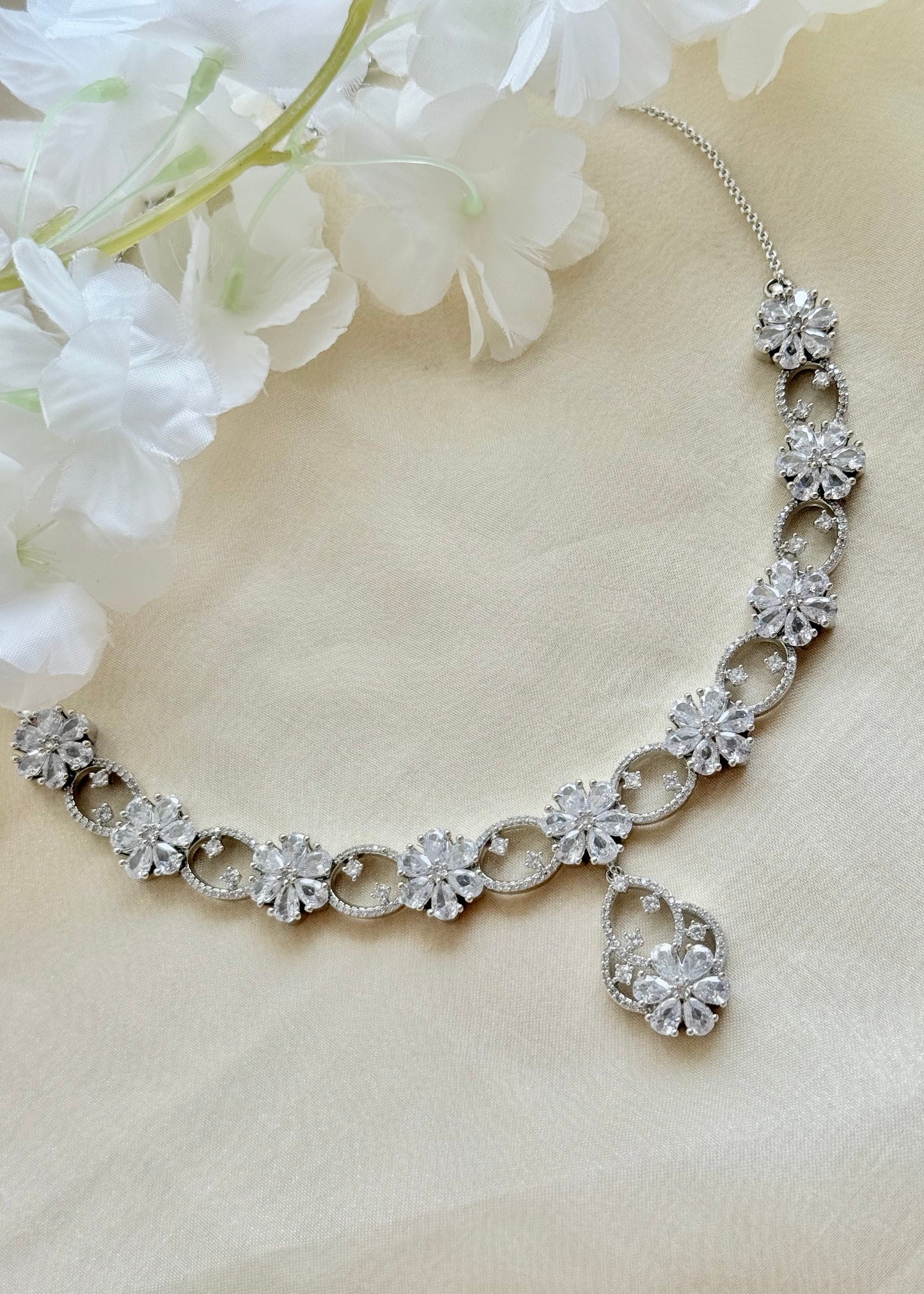 Roshka Silver Necklace set