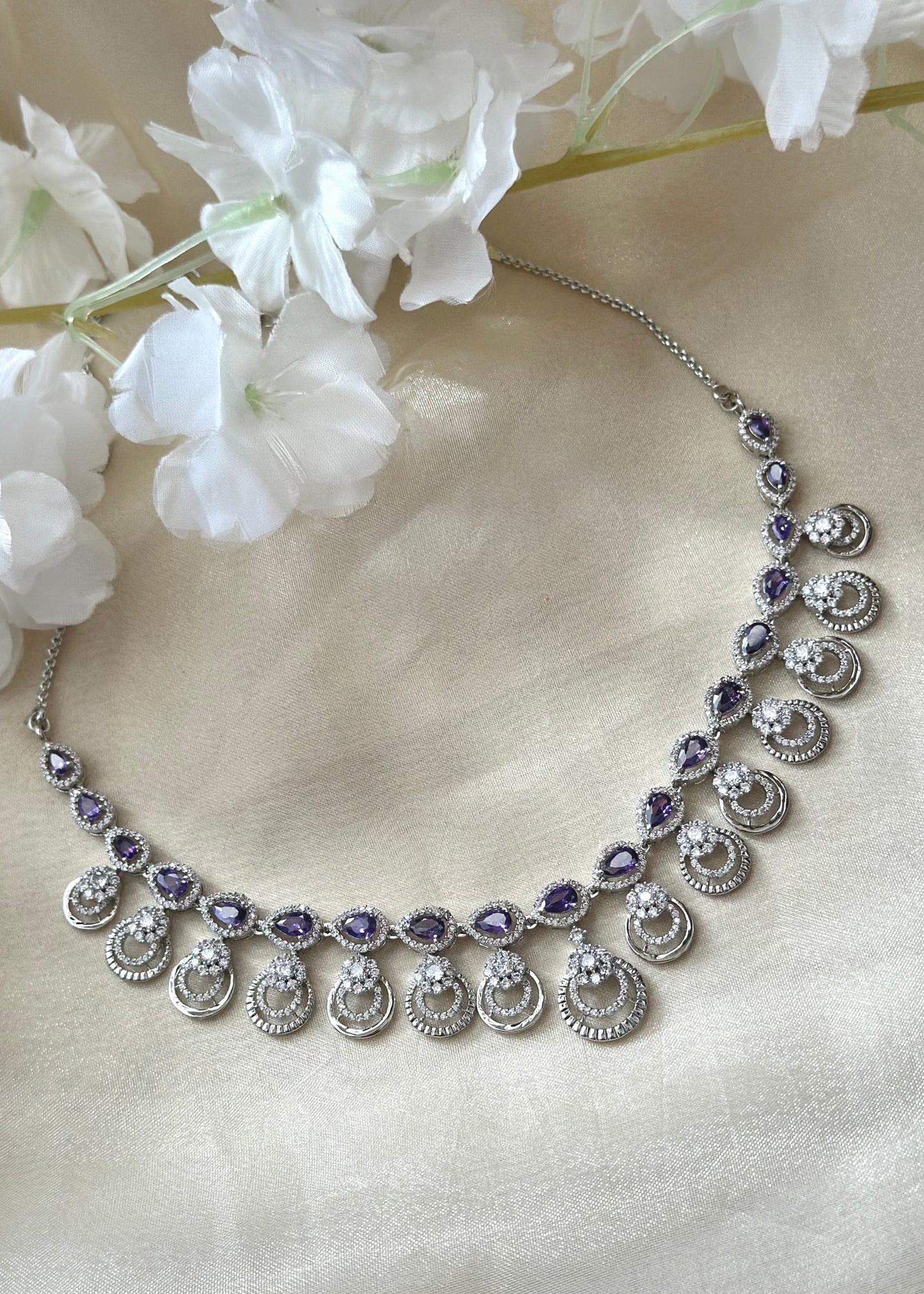 Kiyana Silver Necklace Set