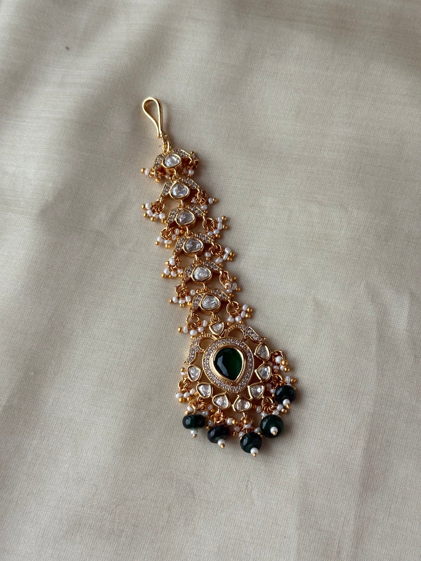 Aavya Pearl Choker Set