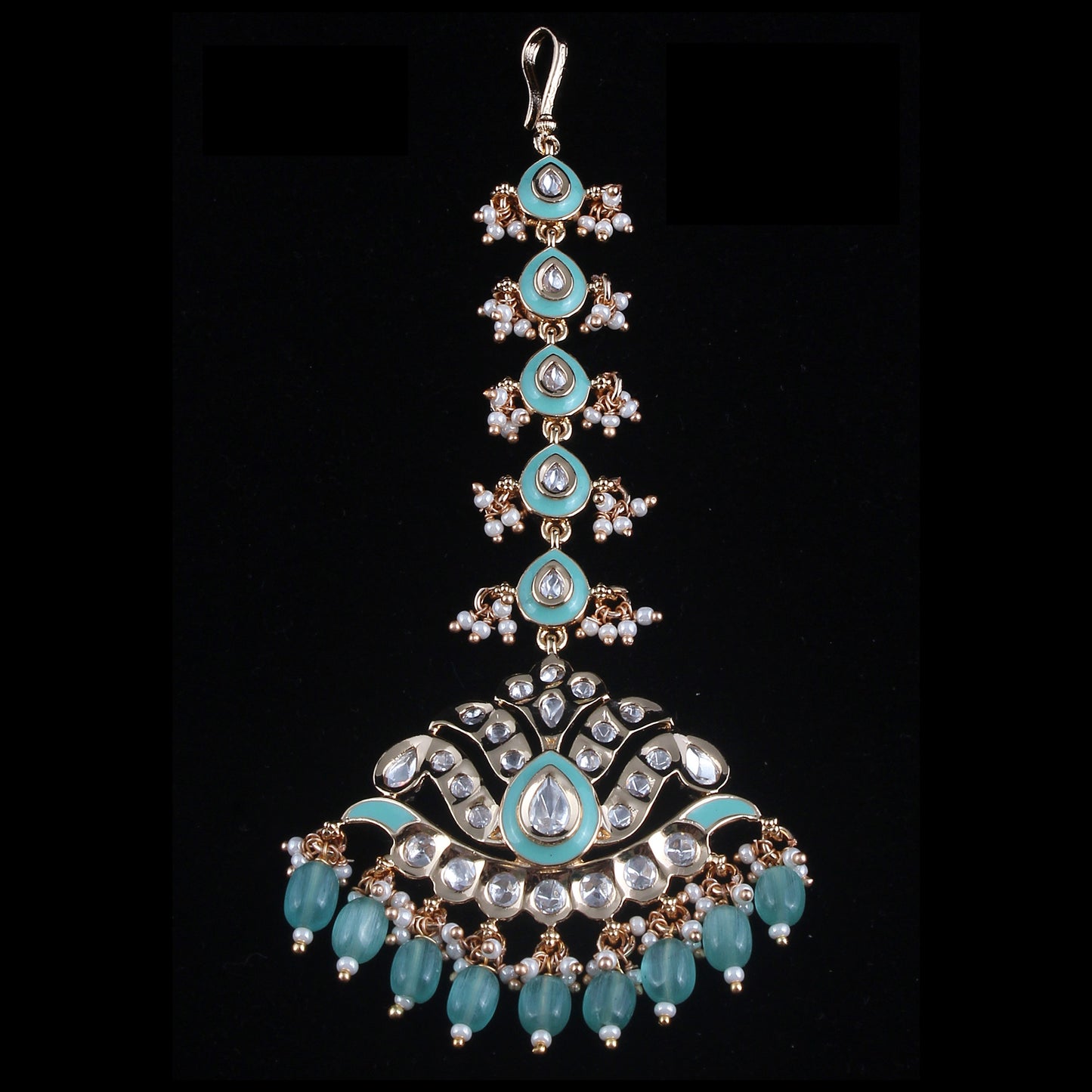 Vruksh Styled Meena Kundan Mang Tikka