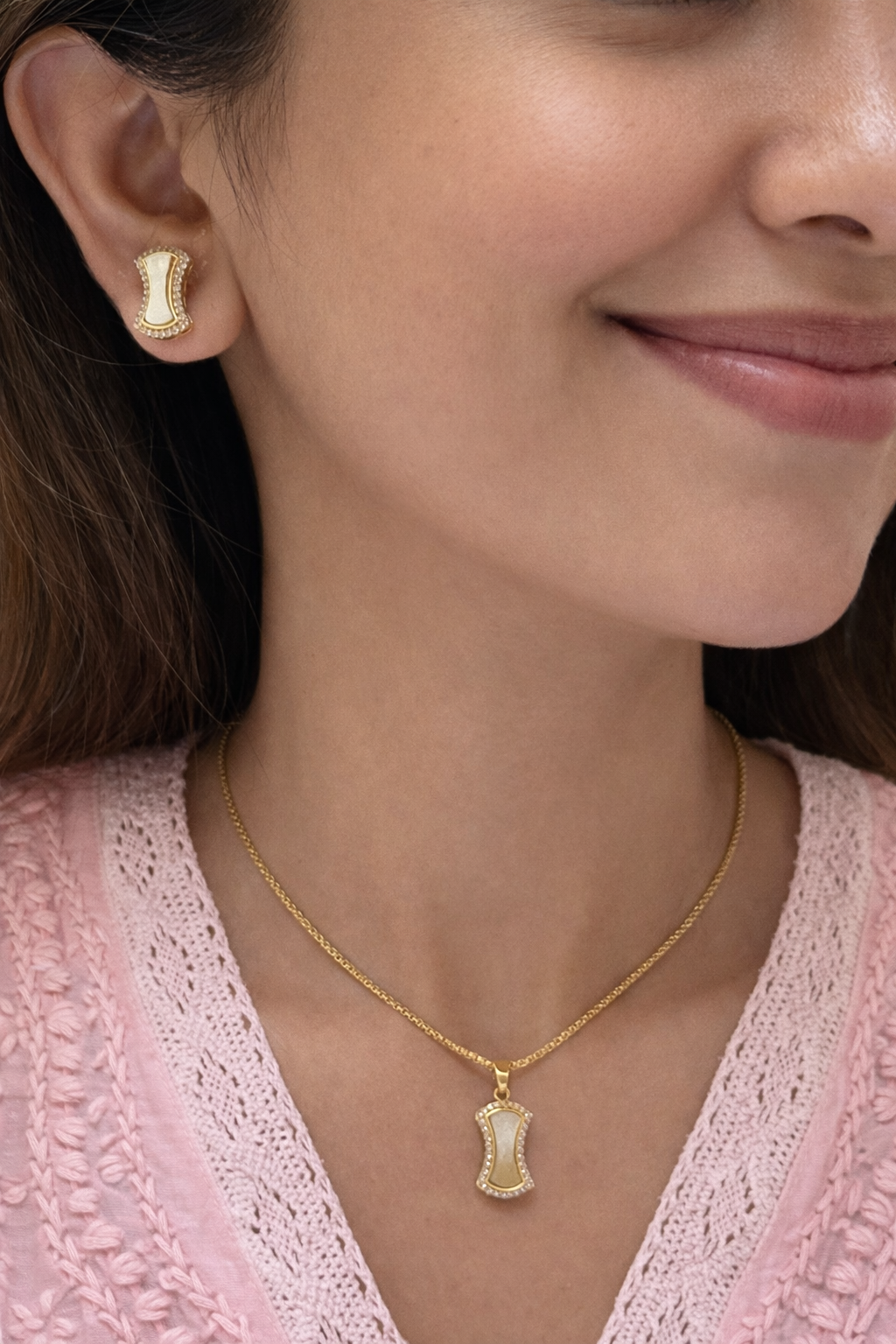 Sylveris Pendant Set