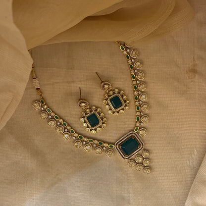 Rajsi Panna Necklace Set
