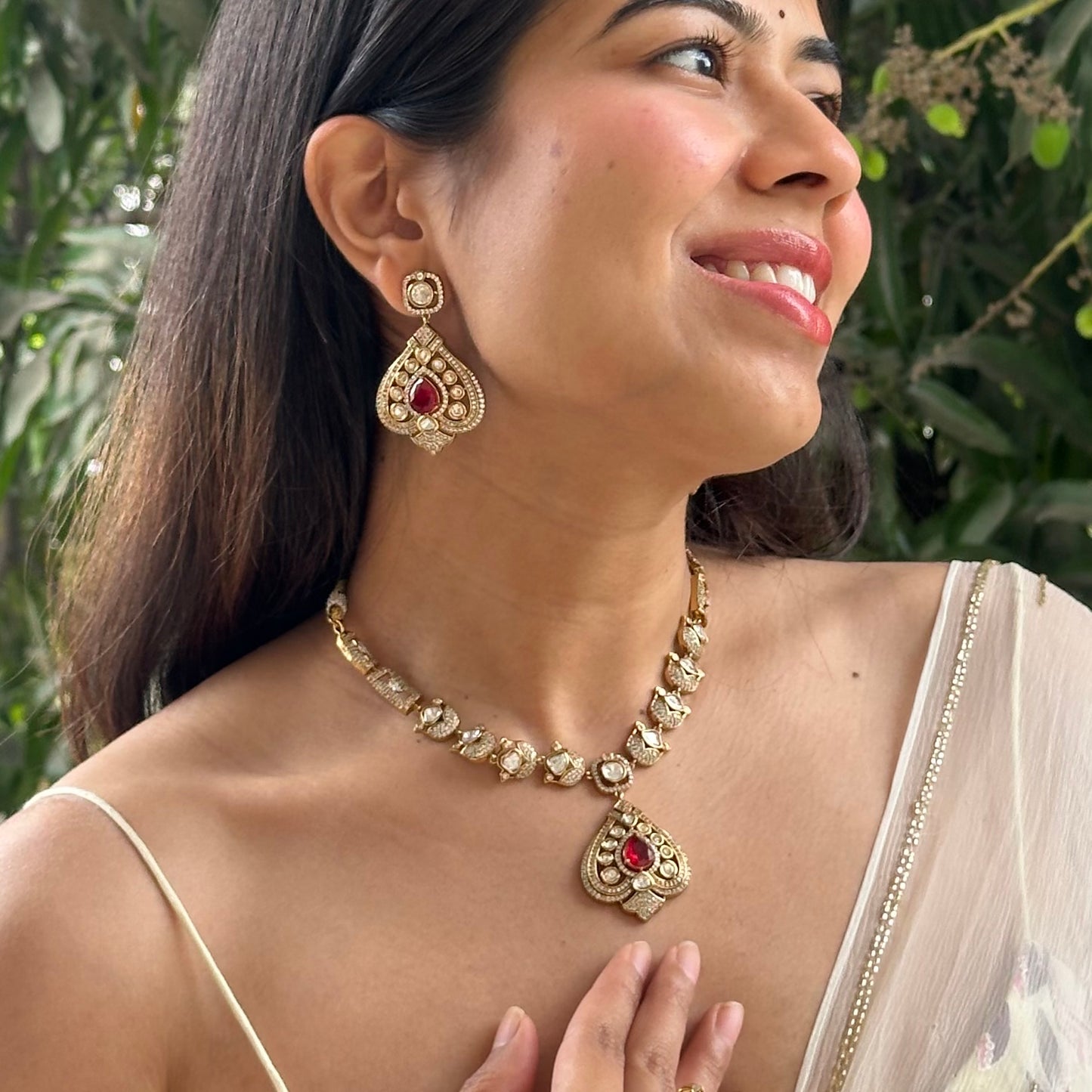 Amora Necklace Set