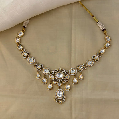 Dia Necklace Set