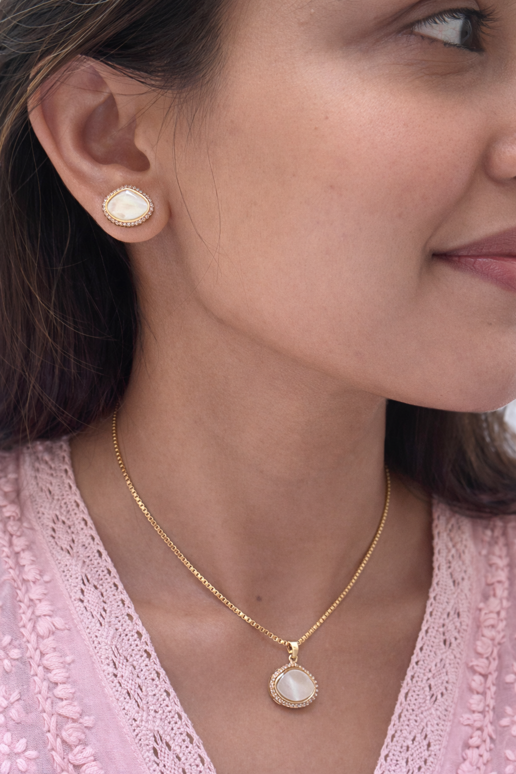 Serene Pendant Set