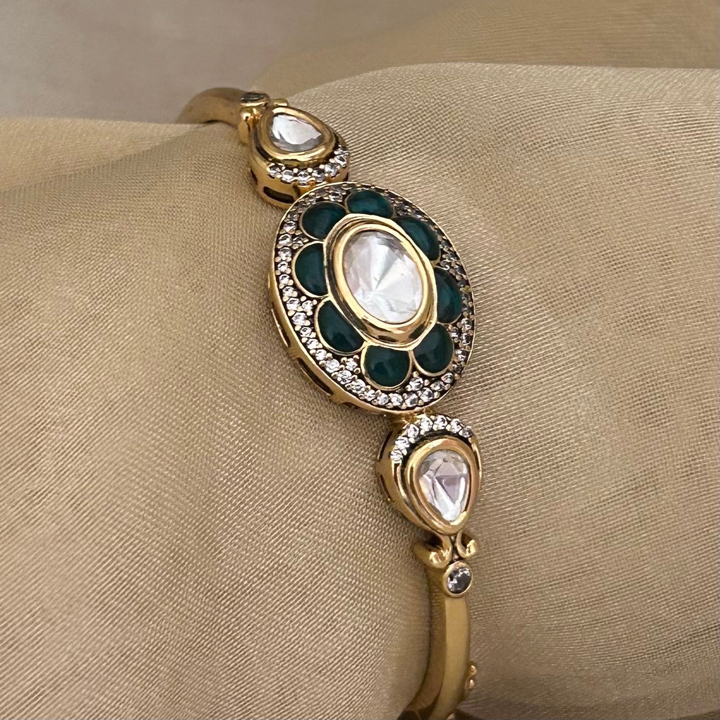 Oval Glow Kada