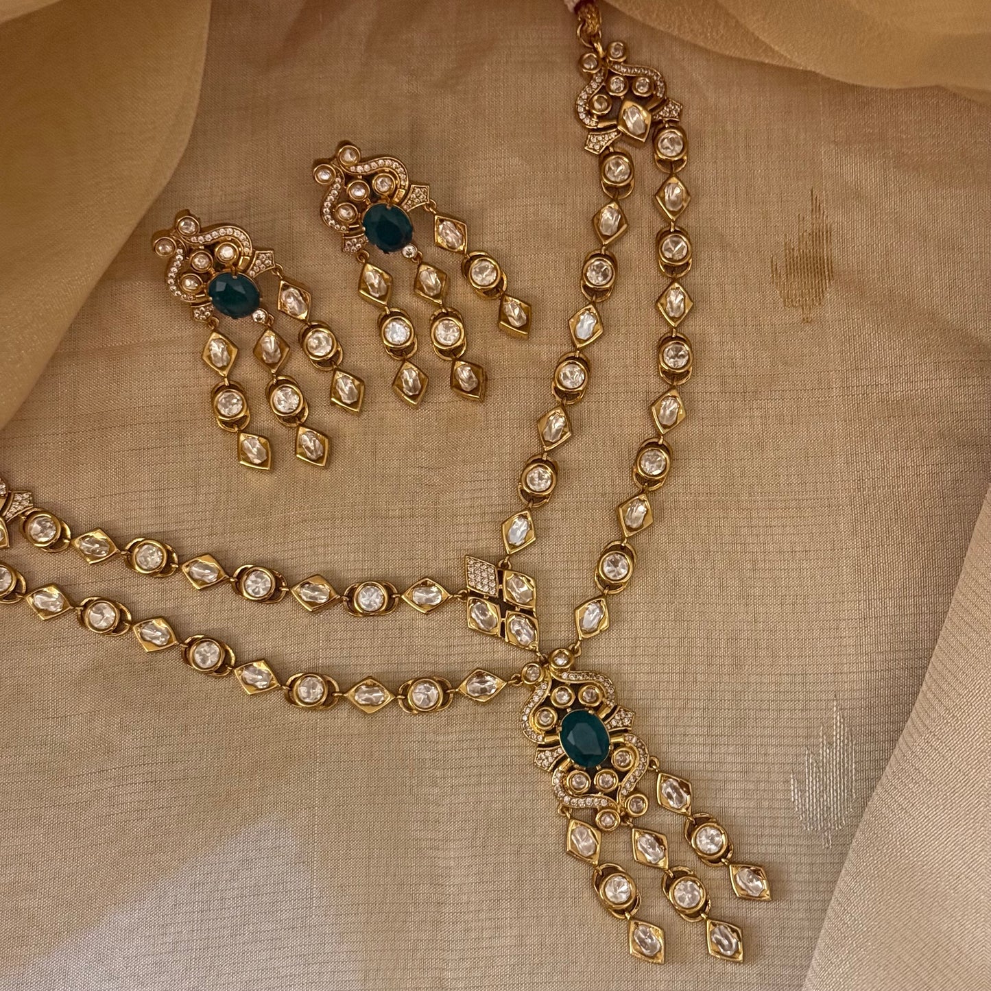 Zariya Layered Necklace Set