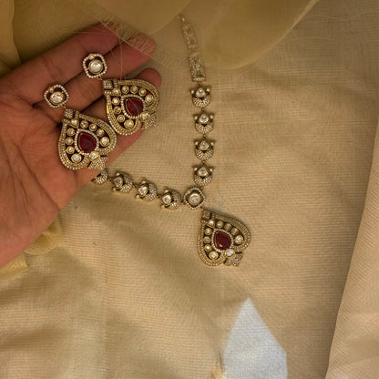 Amora Necklace Set