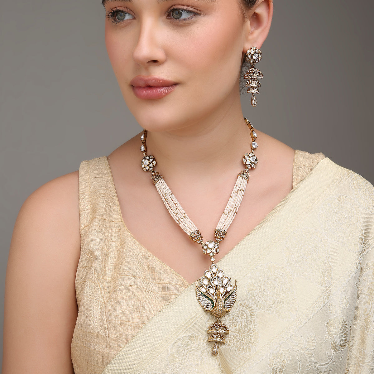 Mora Porwai Long Necklace Set