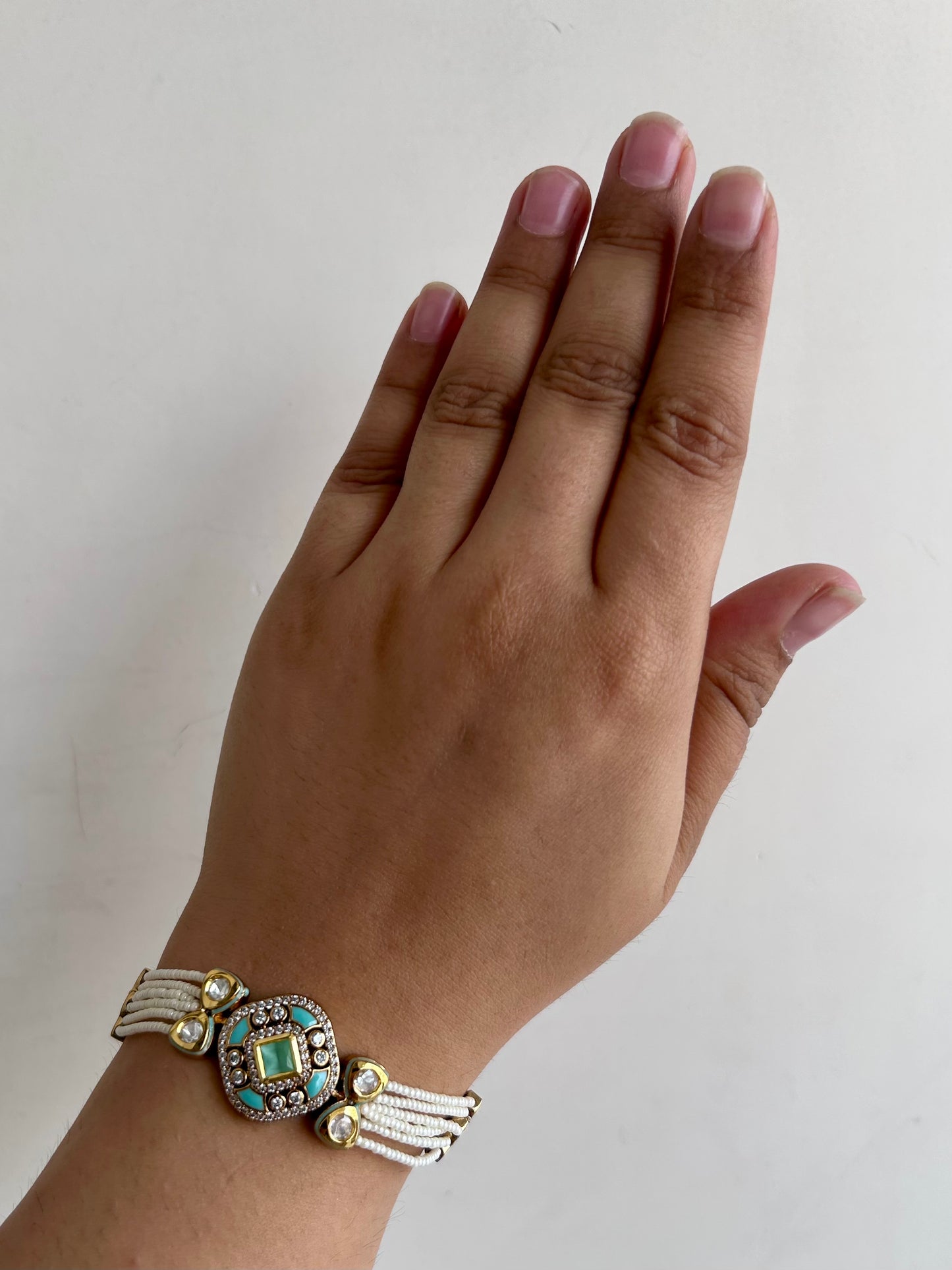 Gulnaar Pearl Bracelet