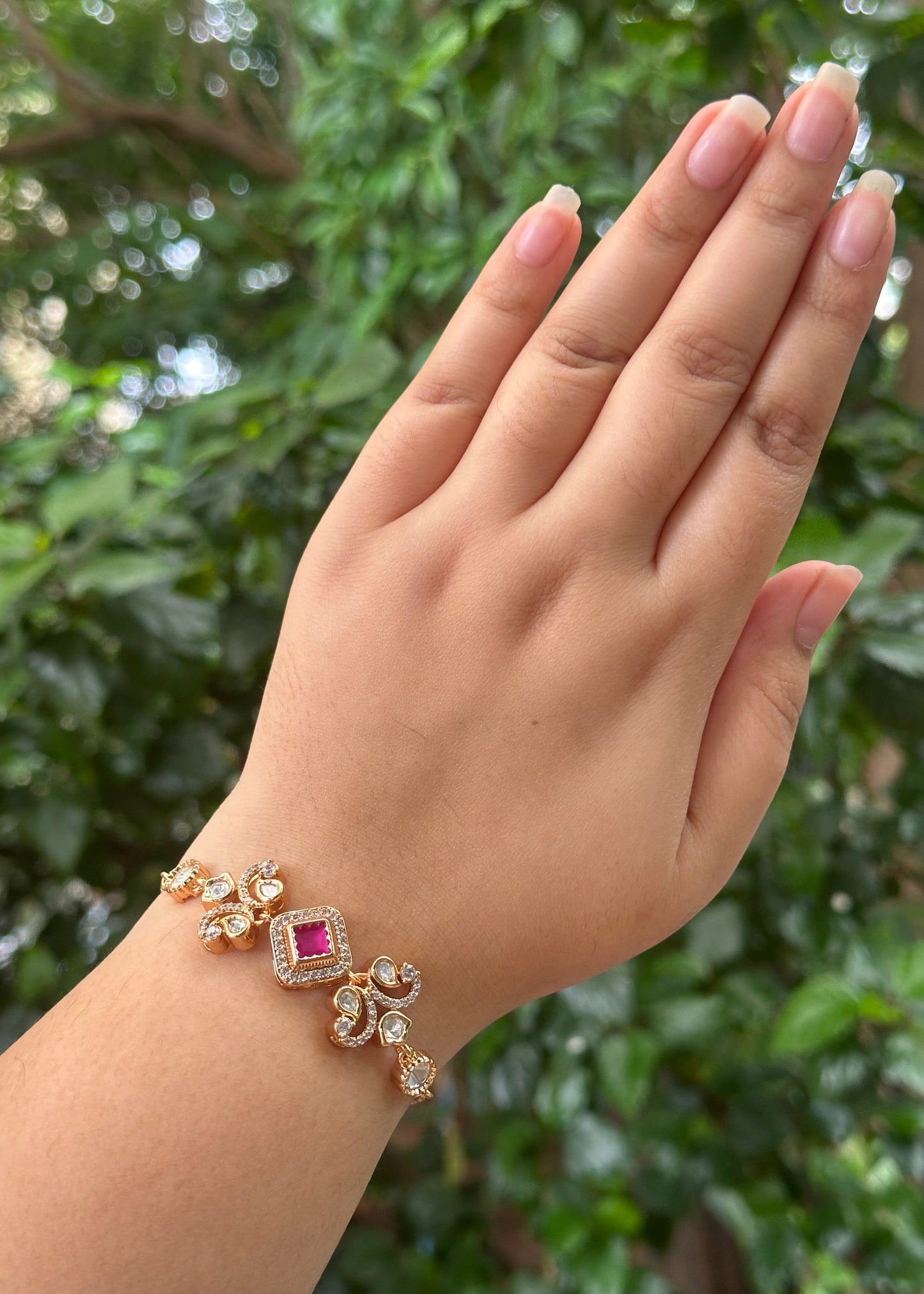 Aarvika Gold Bracelet