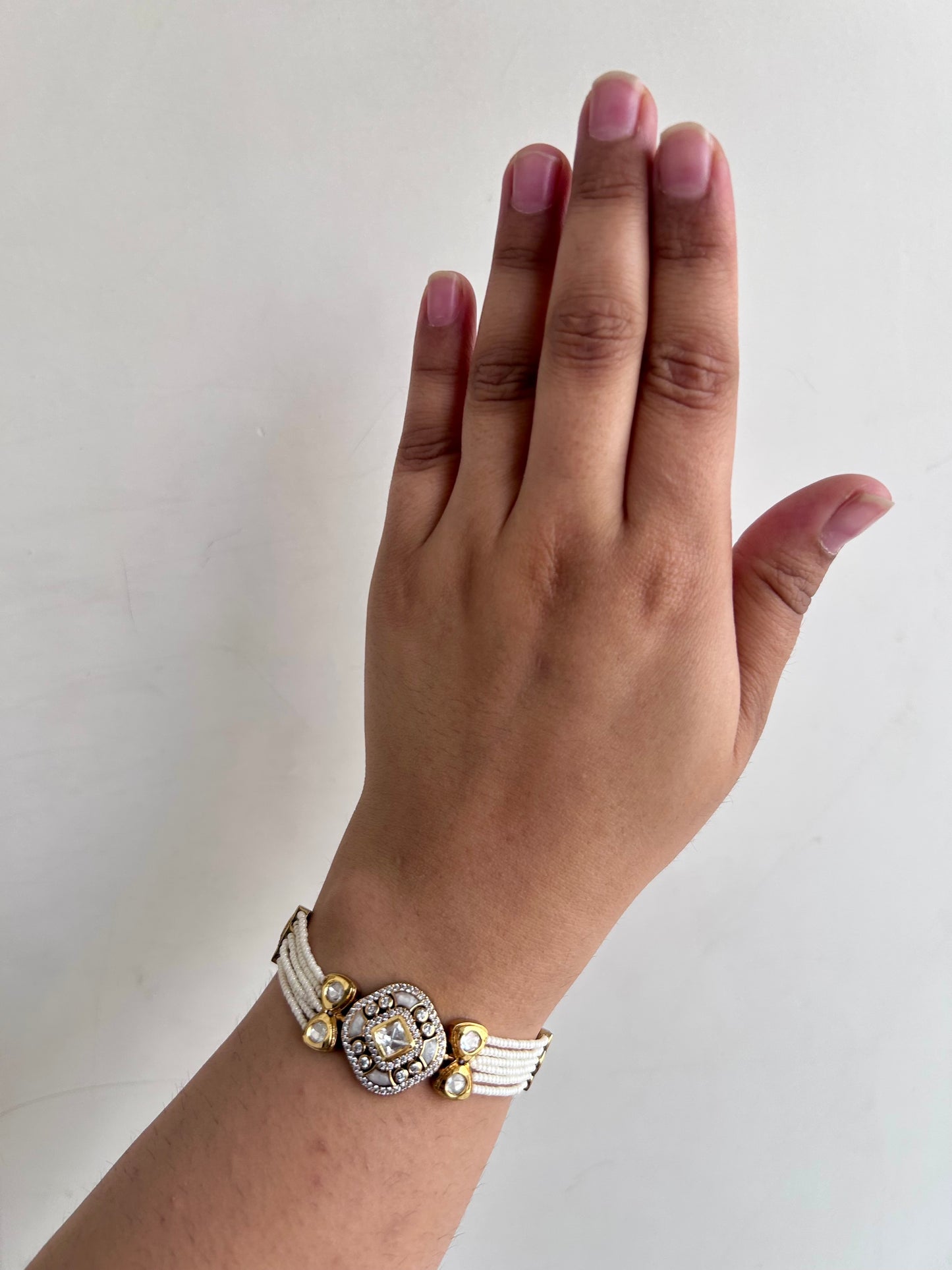 Gulnaar Pearl Bracelet
