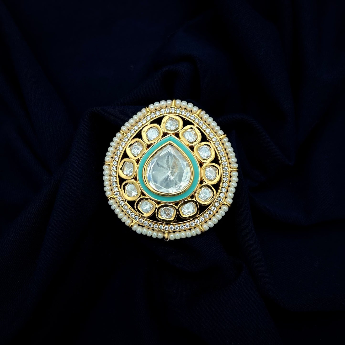 Aakar Kundan Ring