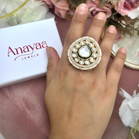 Aakar Kundan Ring