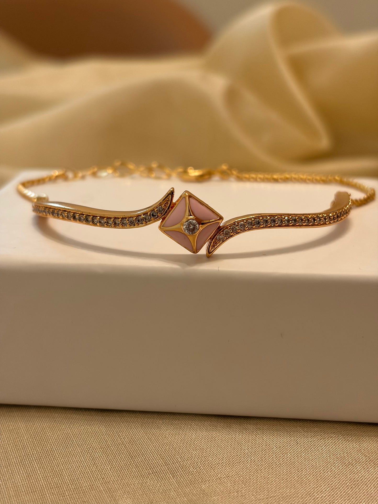 Elysian Gold Diamond Bracelet