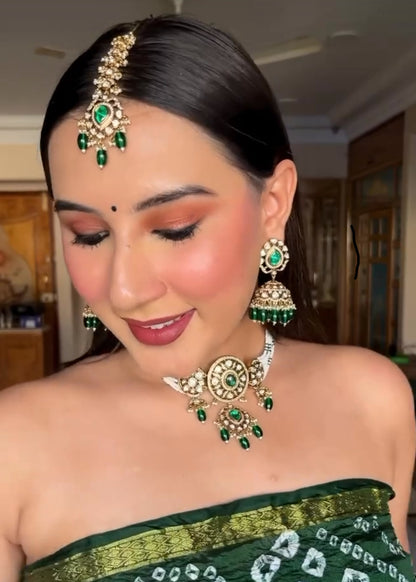 Aavya Pearl Choker Set