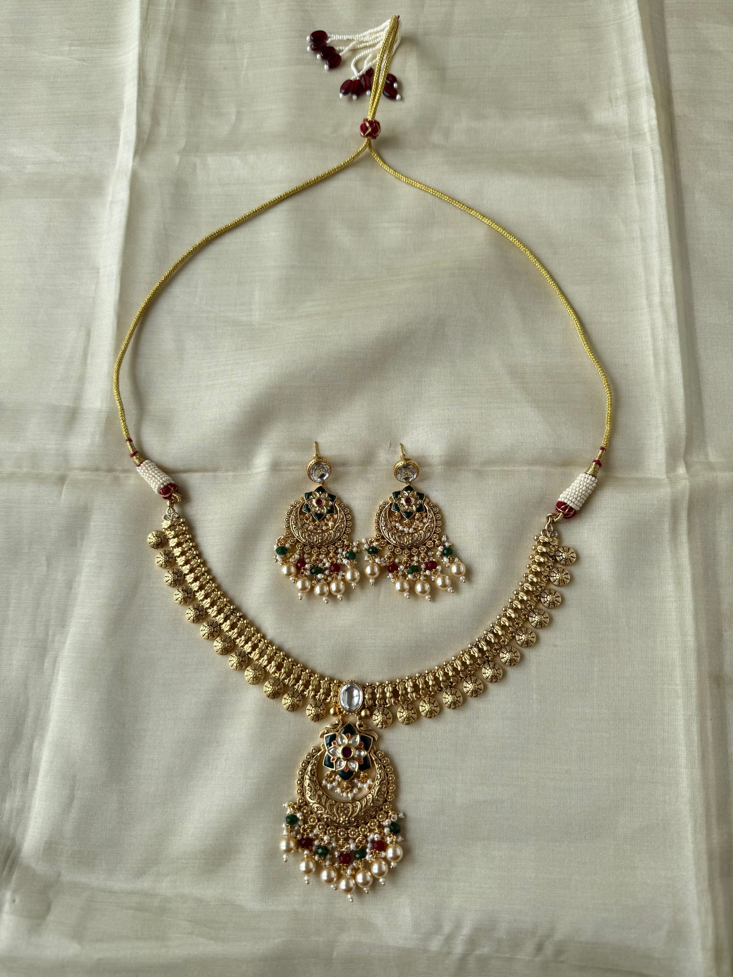 Kanika Antique Necklace set