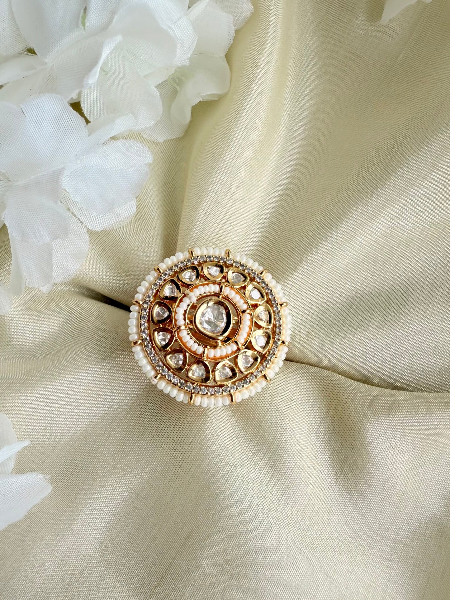 Avyra Gold Indian Ring
