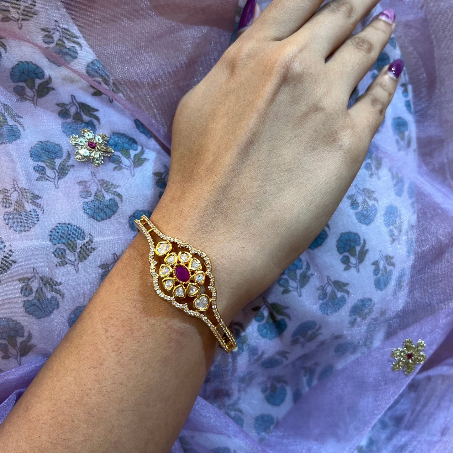 Fleur Luxe Gold Kada