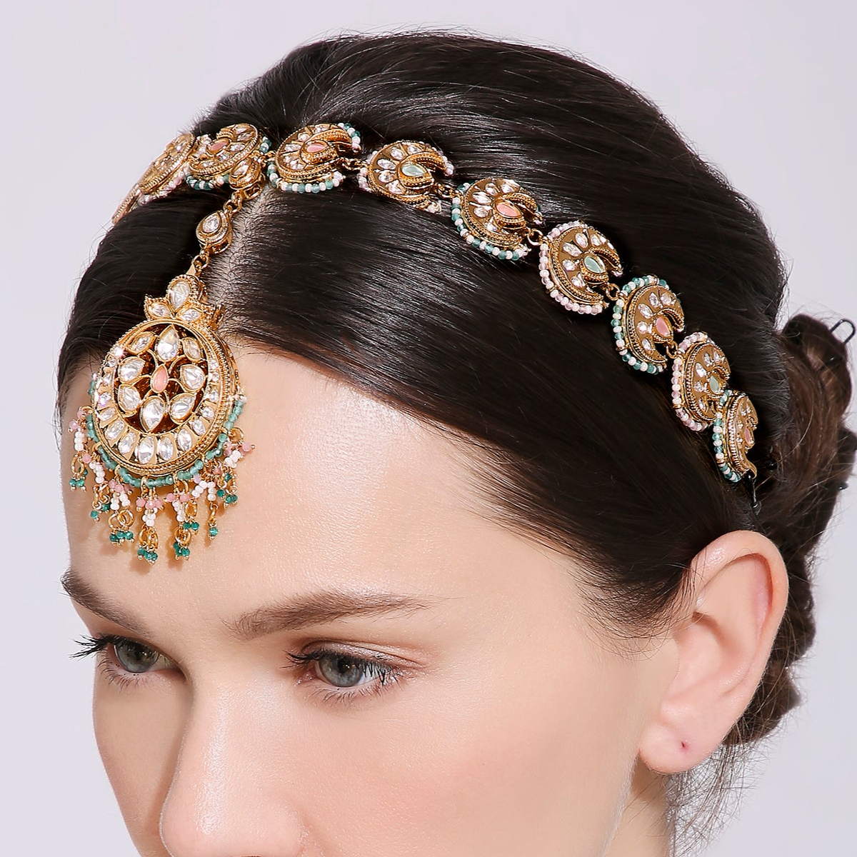 Chand Styled Kundan Mathapati