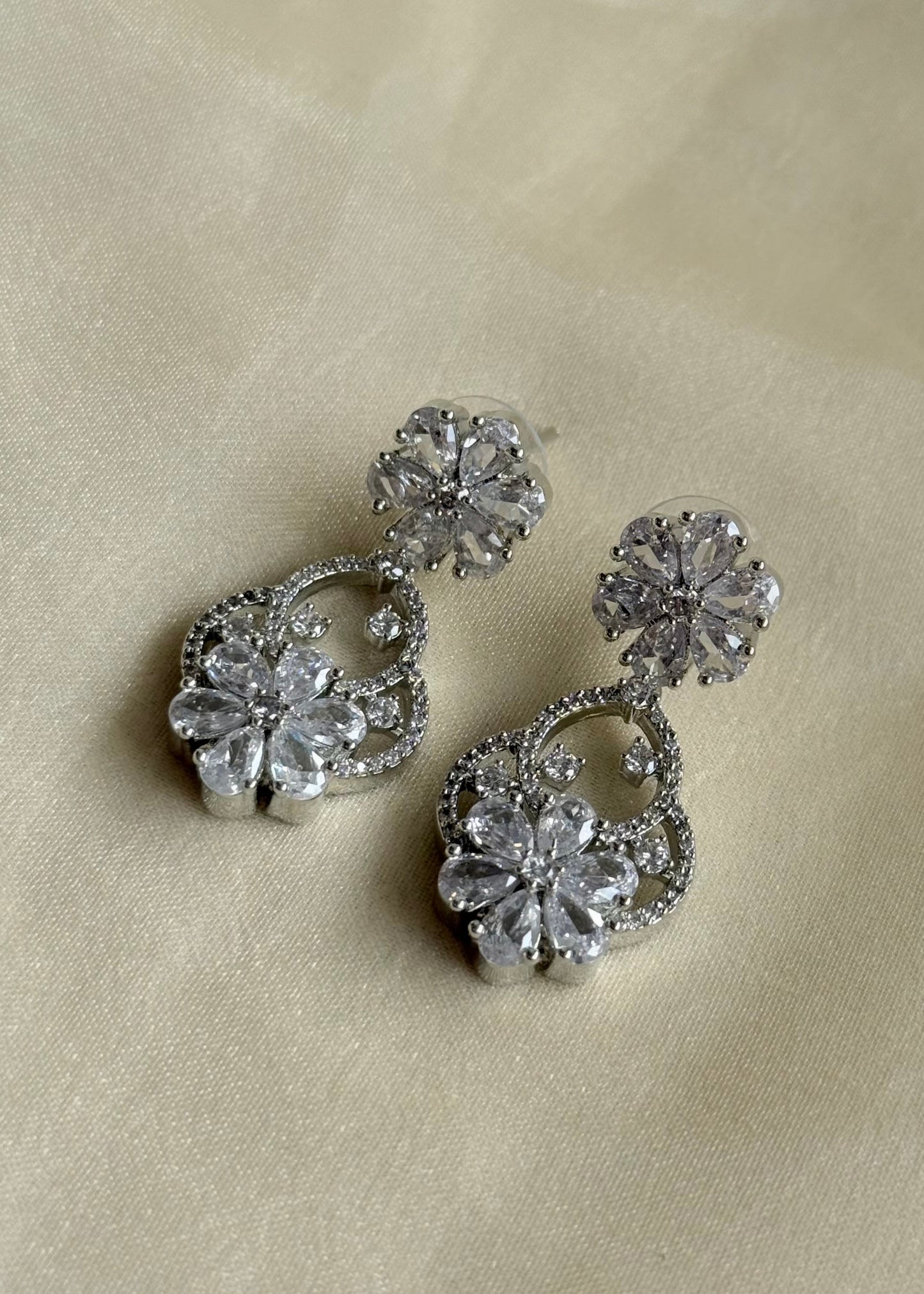 Roshka Silver Necklace set