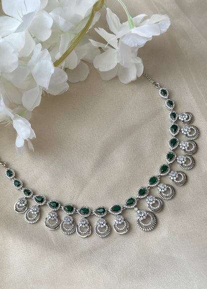 Kiyana Silver Necklace Set