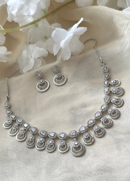 Kiyana Silver Necklace Set