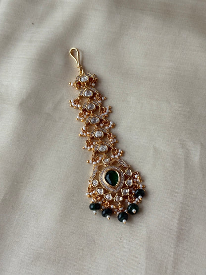 Aavya Pearl Choker Set