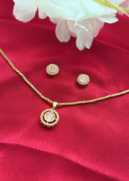 Nivara Pendant Set