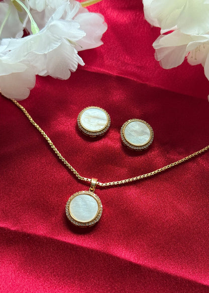Lumiya Pendant Set