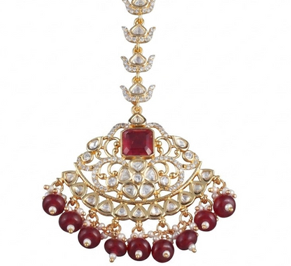 Doublet Styled Kundan Mang Tikka