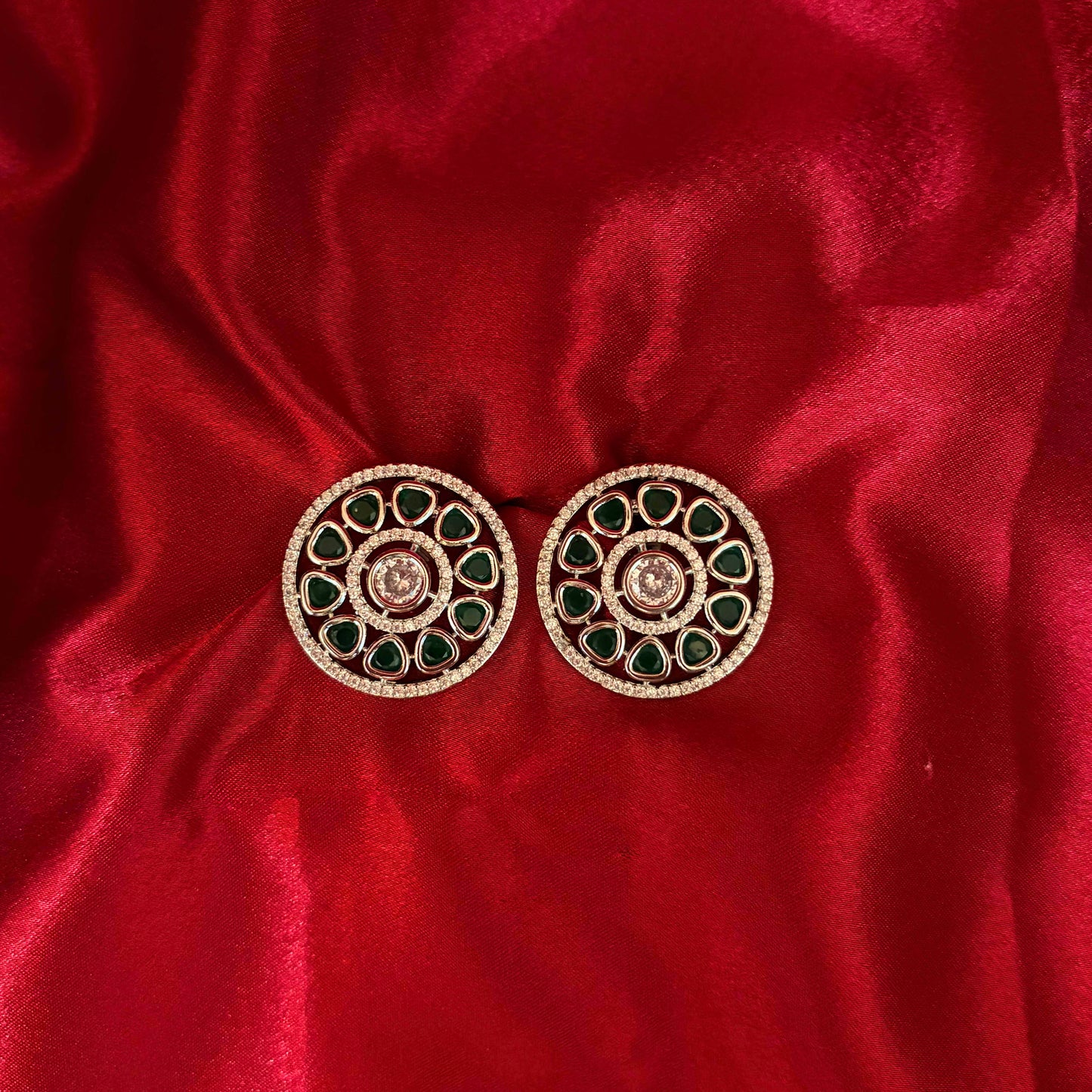 Noor-E-Kundan Stud Earrings