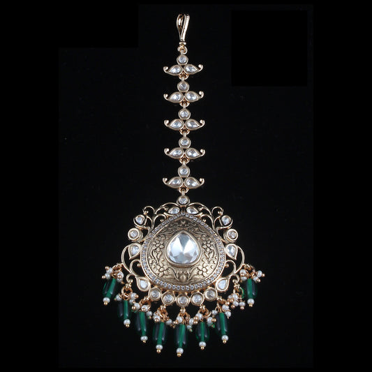 Antique Styled Kundan Mang Tikka