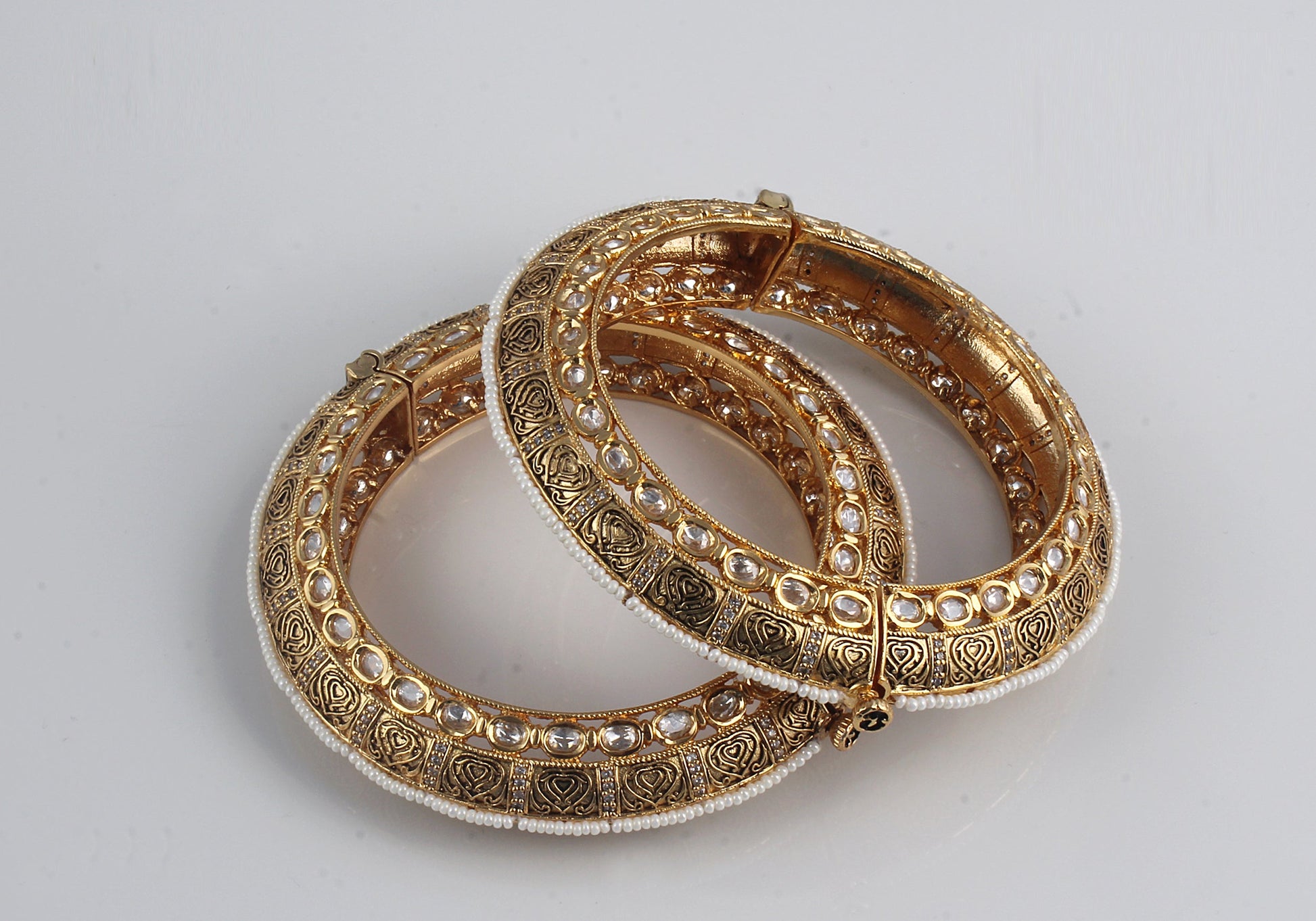 Antique Kundan Bangles