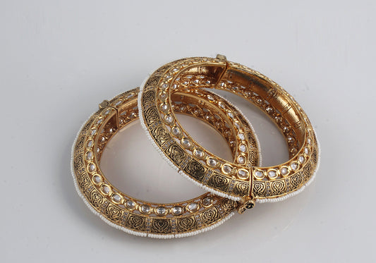 Antique Kundan Bangles